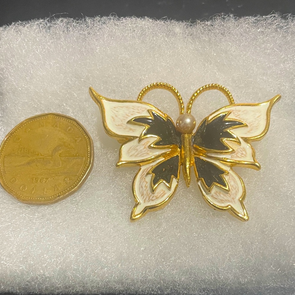 Elegant Gold Tone Enamel Butterfly Brooch